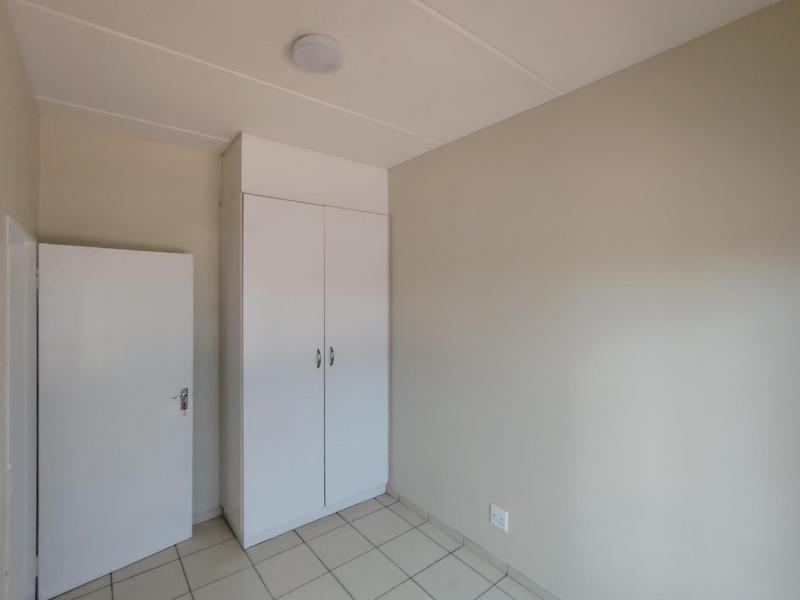 To Let 2 Bedroom Property for Rent in Kosmosdal Gauteng