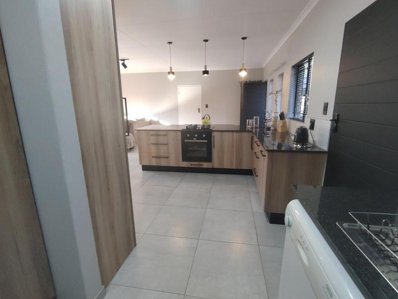 To Let 3 Bedroom Property for Rent in The Reeds Gauteng