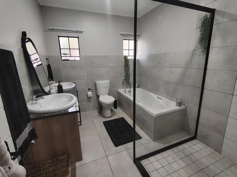To Let 3 Bedroom Property for Rent in The Reeds Gauteng