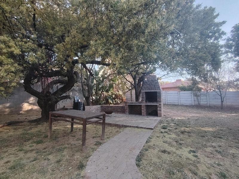 To Let 3 Bedroom Property for Rent in The Reeds Gauteng