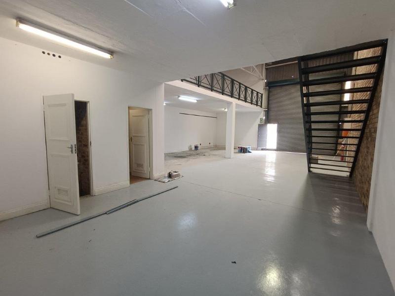 To Let commercial Property for Rent in Randjespark Gauteng