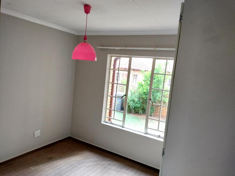 3 Bedroom Property for Sale in Kosmosdal Gauteng