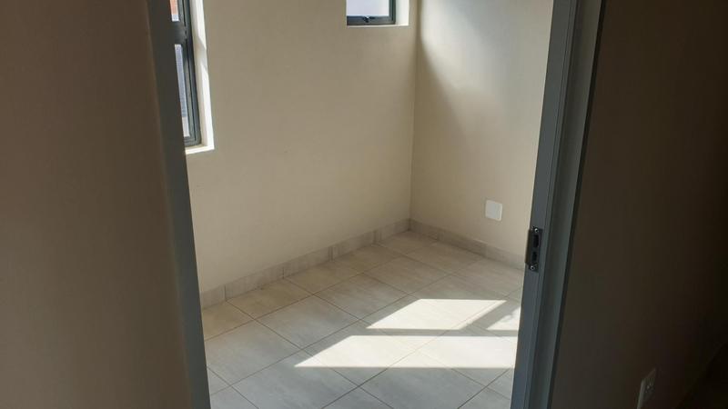 To Let commercial Property for Rent in N4 Gateway Industrial Park Gauteng