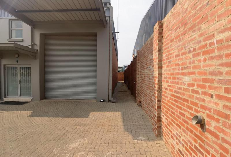 To Let commercial Property for Rent in N4 Gateway Industrial Park Gauteng