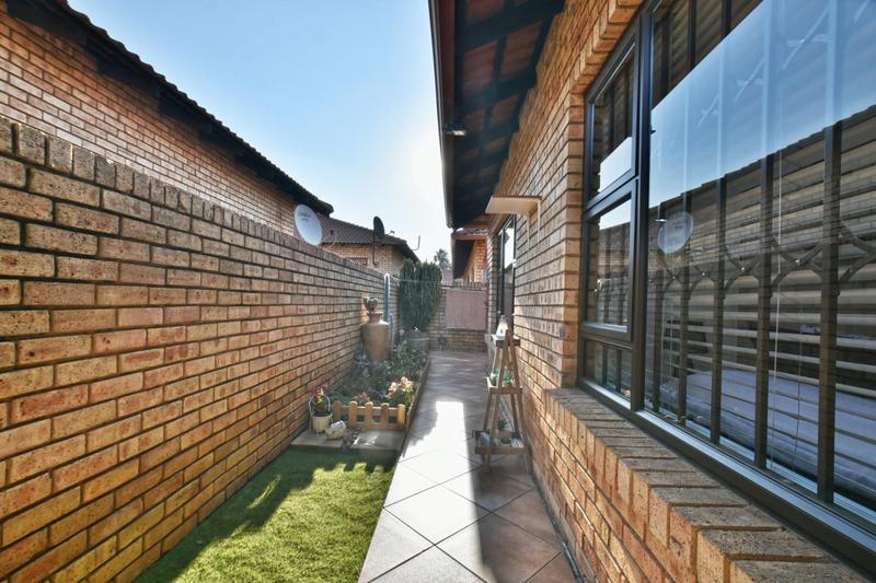3 Bedroom Property for Sale in New Market Gauteng