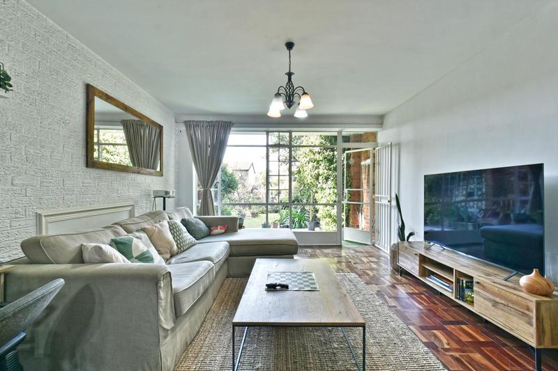 1 Bedroom Property for Sale in Craighall Park Gauteng