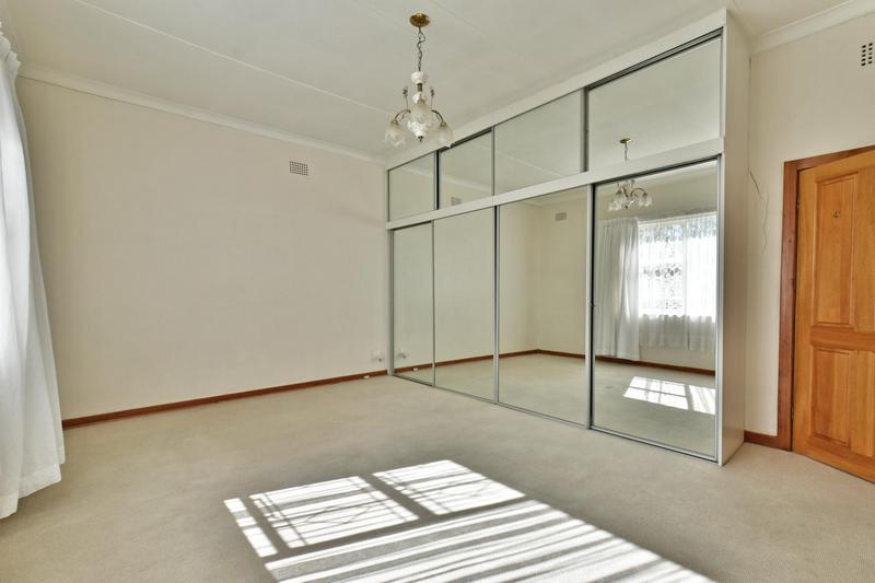 3 Bedroom Property for Sale in Linksfield Gauteng