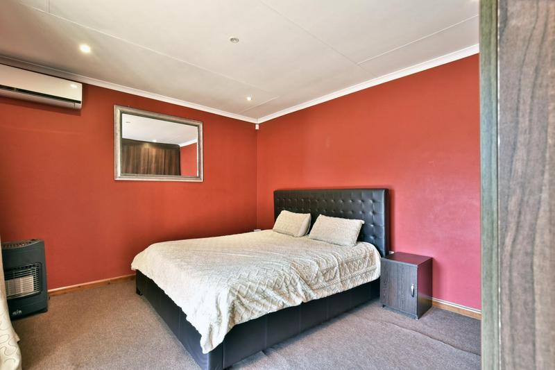 3 Bedroom Property for Sale in Wilgeheuwel Gauteng