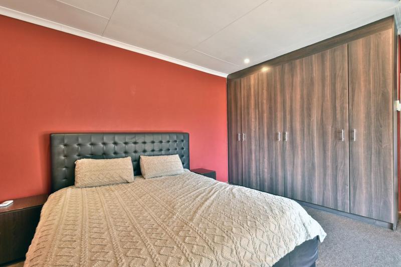 3 Bedroom Property for Sale in Wilgeheuwel Gauteng