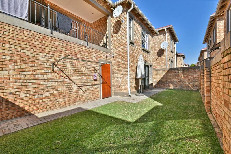 3 Bedroom Property for Sale in Wilgeheuwel Gauteng