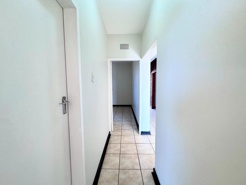 2 Bedroom Property for Sale in Three Rivers Gauteng