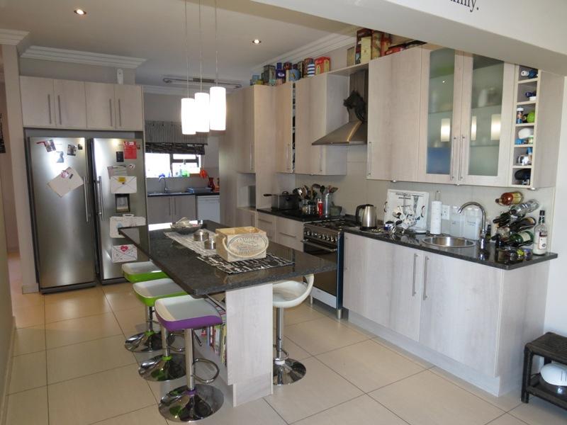 To Let 3 Bedroom Property for Rent in Midlands Estate Gauteng
