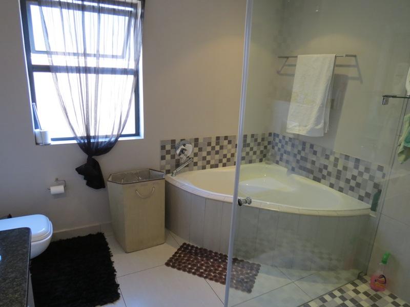 To Let 3 Bedroom Property for Rent in Midlands Estate Gauteng