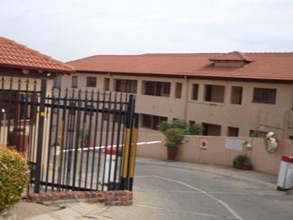 To Let 3 Bedroom Property for Rent in Constantia Kloof Gauteng