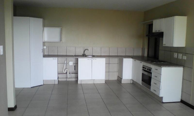 To Let 3 Bedroom Property for Rent in Constantia Kloof Gauteng