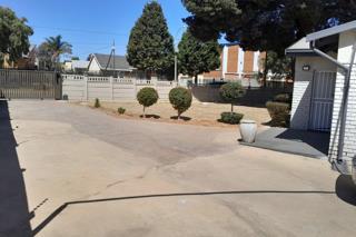 To Let 3 Bedroom Property for Rent in Witpoortjie Gauteng
