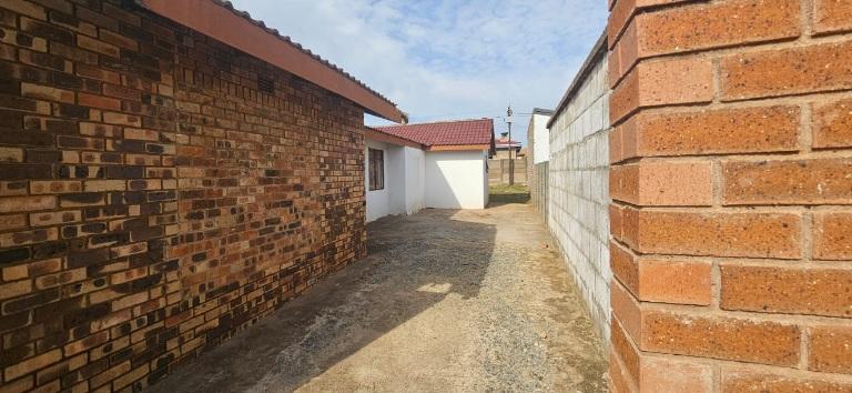 To Let 4 Bedroom Property for Rent in Ennerdale Gauteng