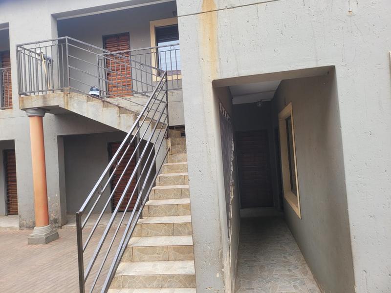 181 Bedroom Property for Sale in Vosloorus Gauteng