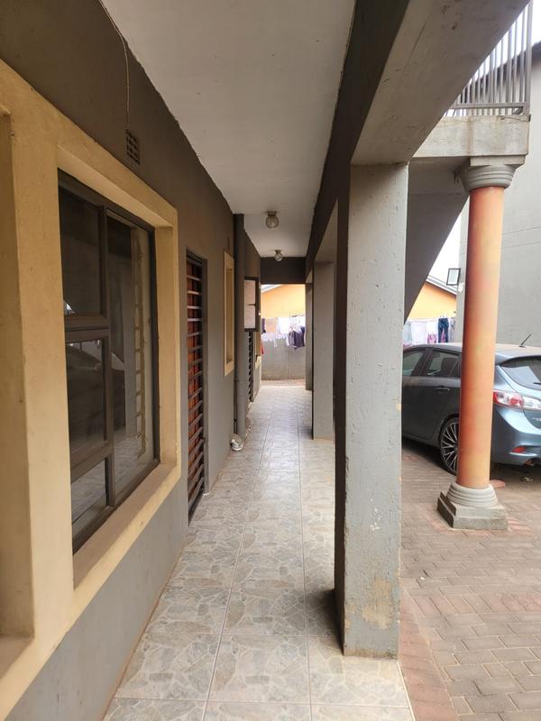 181 Bedroom Property for Sale in Vosloorus Gauteng