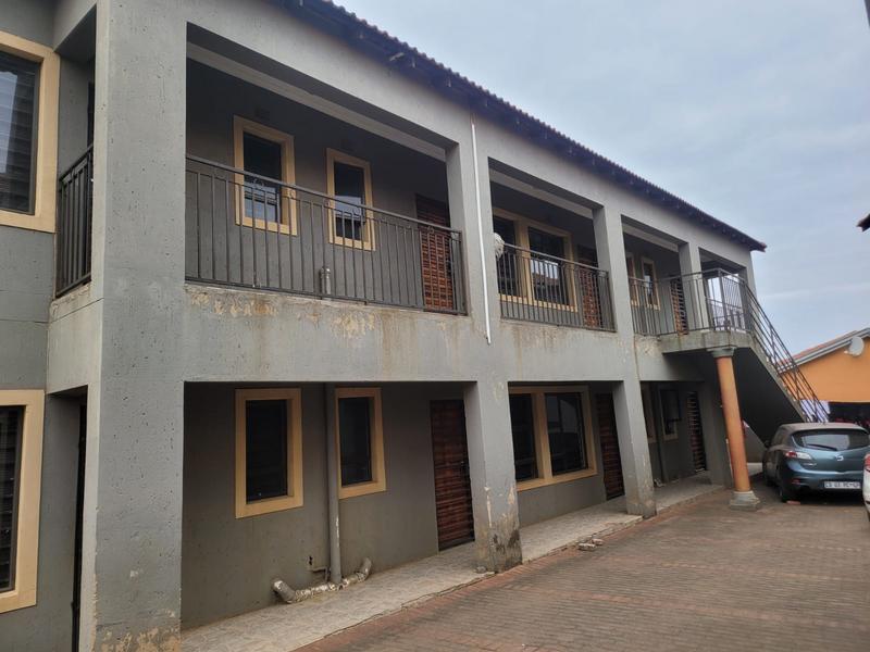 181 Bedroom Property for Sale in Vosloorus Gauteng