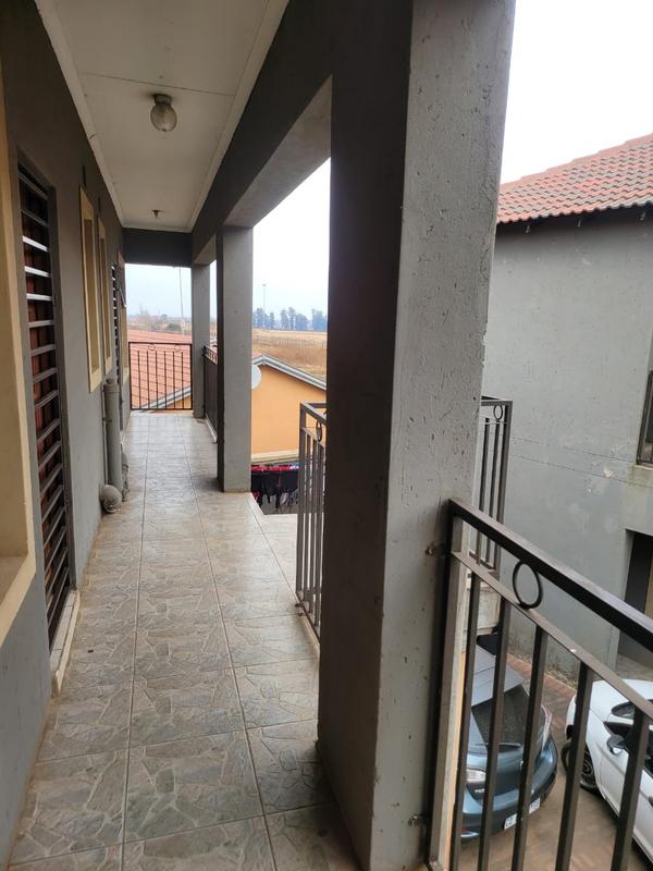 181 Bedroom Property for Sale in Vosloorus Gauteng