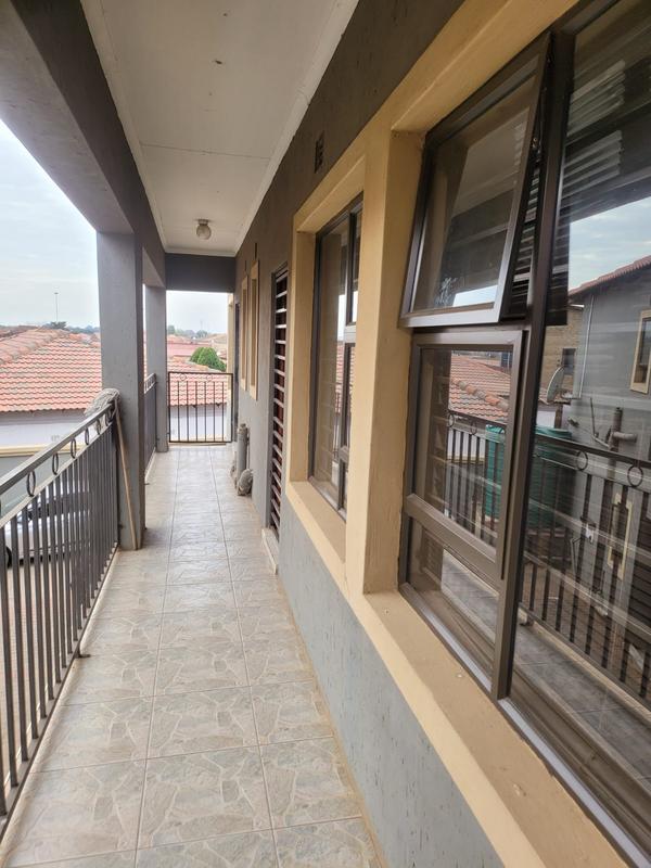 181 Bedroom Property for Sale in Vosloorus Gauteng