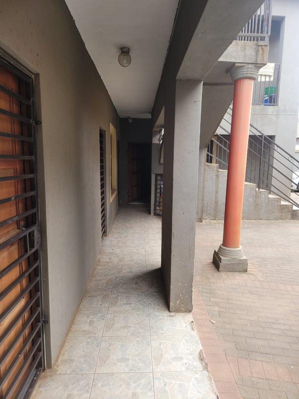 181 Bedroom Property for Sale in Vosloorus Gauteng
