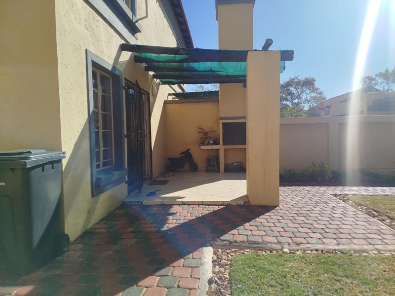 2 Bedroom Property for Sale in Annlin Gauteng