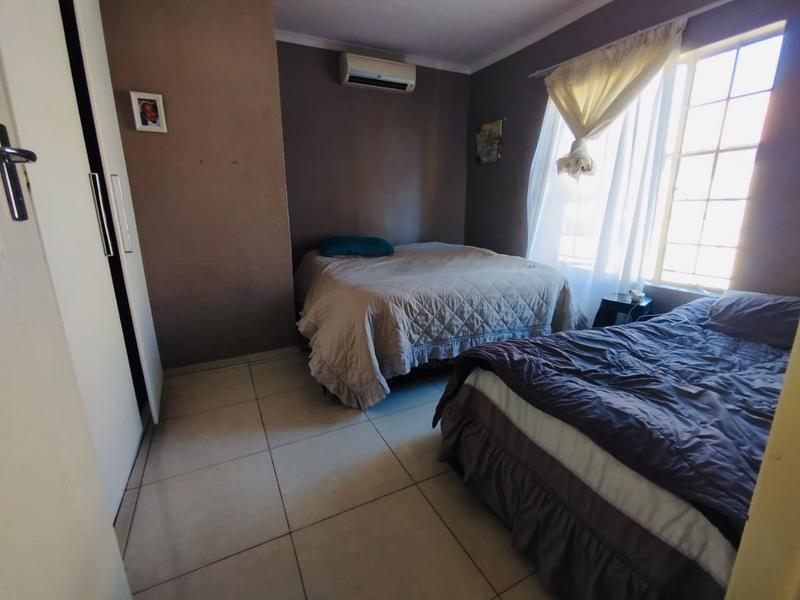2 Bedroom Property for Sale in Annlin Gauteng