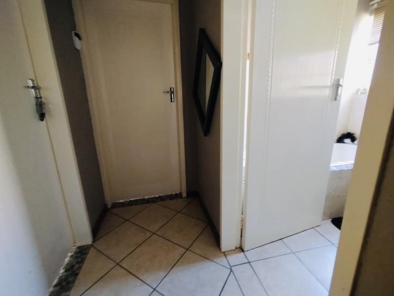 2 Bedroom Property for Sale in Annlin Gauteng