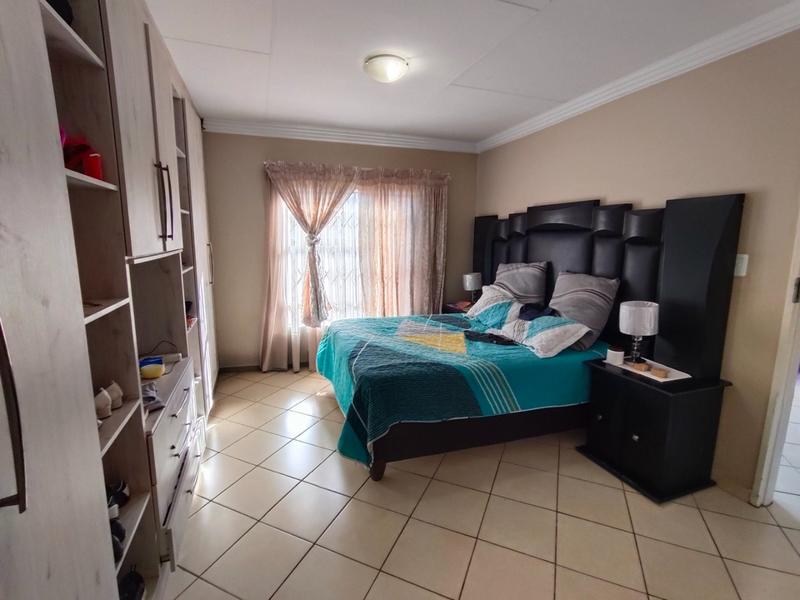 3 Bedroom Property for Sale in Heatherview Gauteng