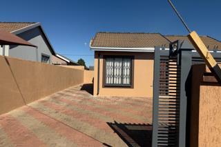 2 Bedroom Property for Sale in Rosslyn Gauteng