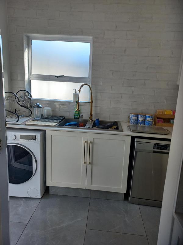 5 Bedroom Property for Sale in Kelvin Gauteng
