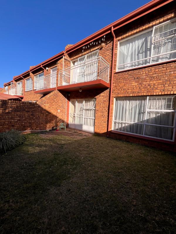 2 Bedroom Property for Sale in Dorandia Gauteng