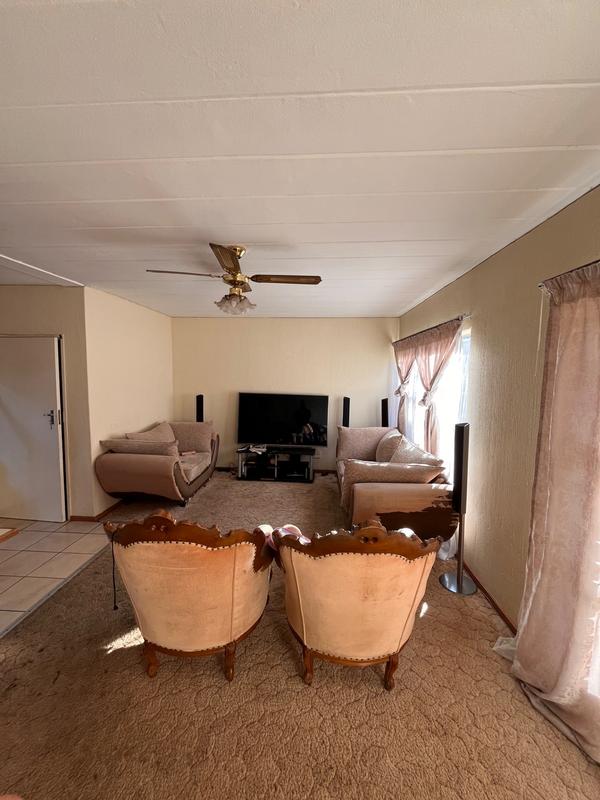 2 Bedroom Property for Sale in Dorandia Gauteng