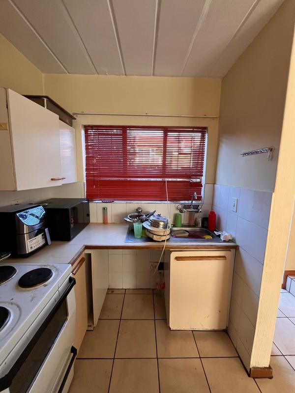 2 Bedroom Property for Sale in Dorandia Gauteng