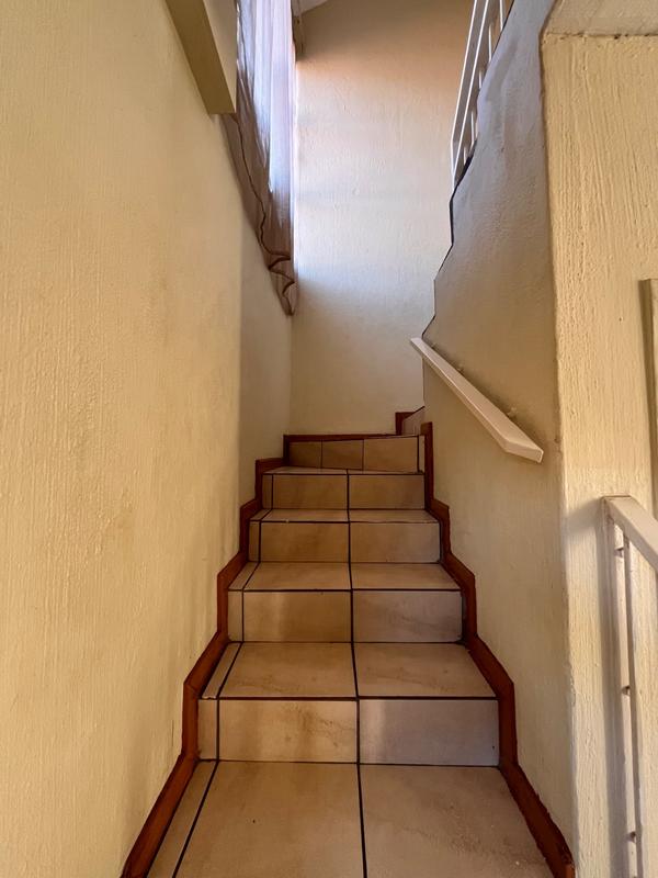 2 Bedroom Property for Sale in Dorandia Gauteng