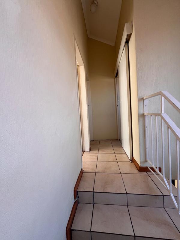2 Bedroom Property for Sale in Dorandia Gauteng