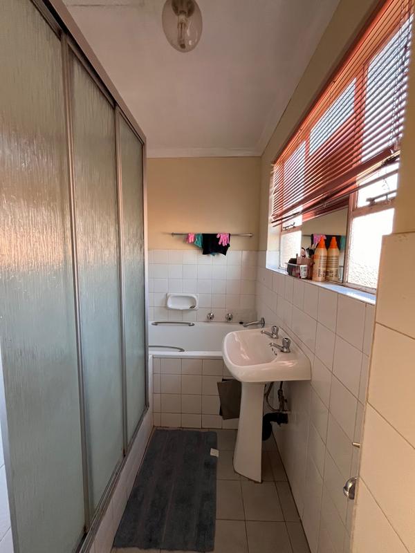 2 Bedroom Property for Sale in Dorandia Gauteng