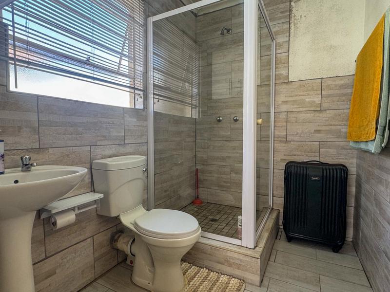 To Let 3 Bedroom Property for Rent in Alveda Park Gauteng