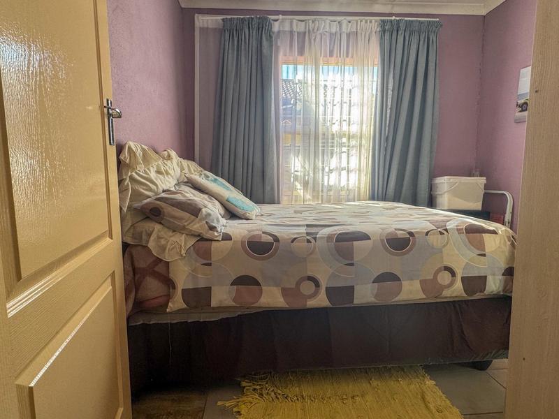 To Let 3 Bedroom Property for Rent in Alveda Park Gauteng