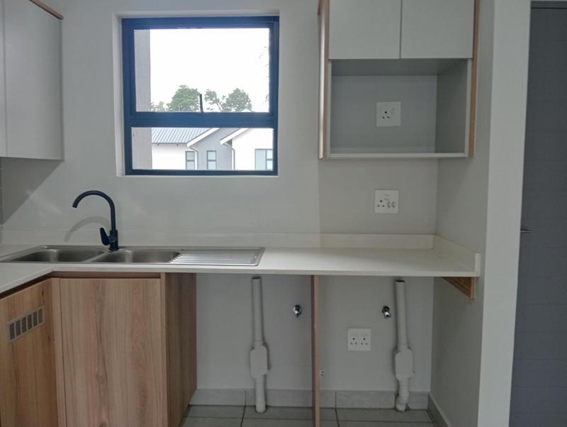 2 Bedroom Property for Sale in Pinehaven Gauteng