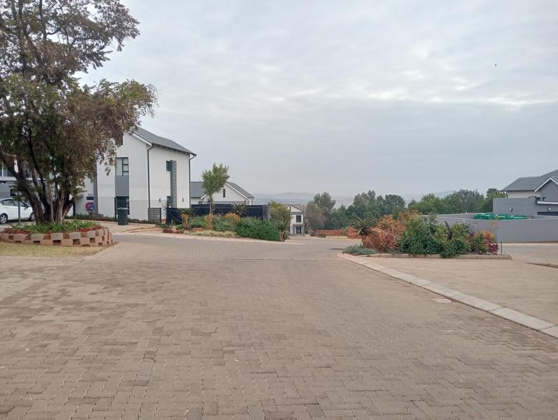 2 Bedroom Property for Sale in Pinehaven Gauteng