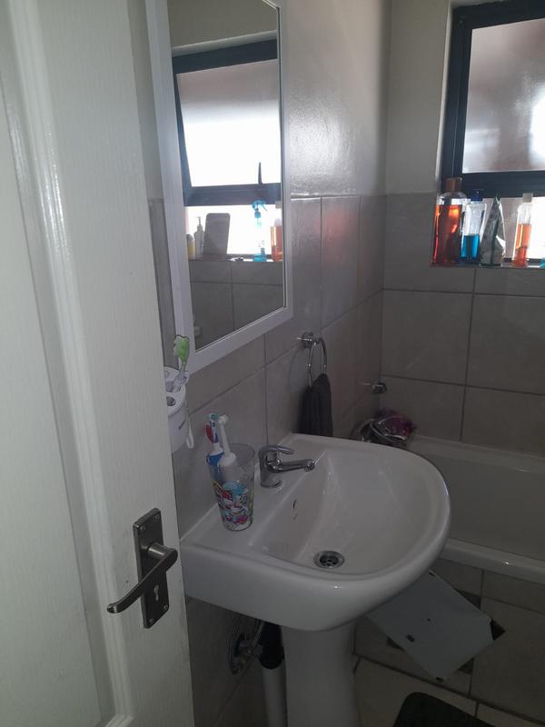 To Let 2 Bedroom Property for Rent in Rynfield A H Gauteng