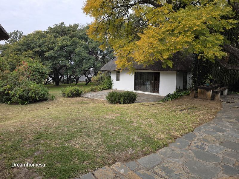 To Let 4 Bedroom Property for Rent in Morningside Gauteng