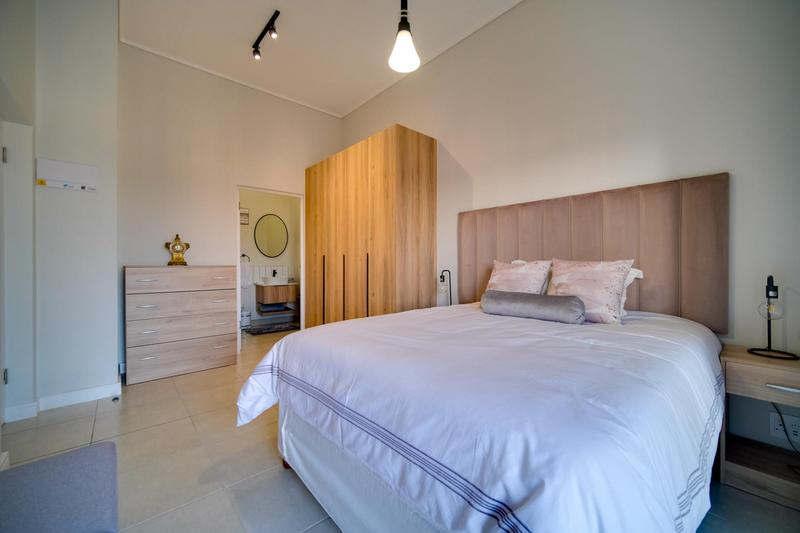 2 Bedroom Property for Sale in Mulbarton Gauteng