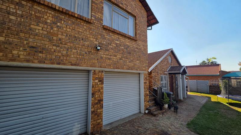 4 Bedroom Property for Sale in Doornpoort Gauteng