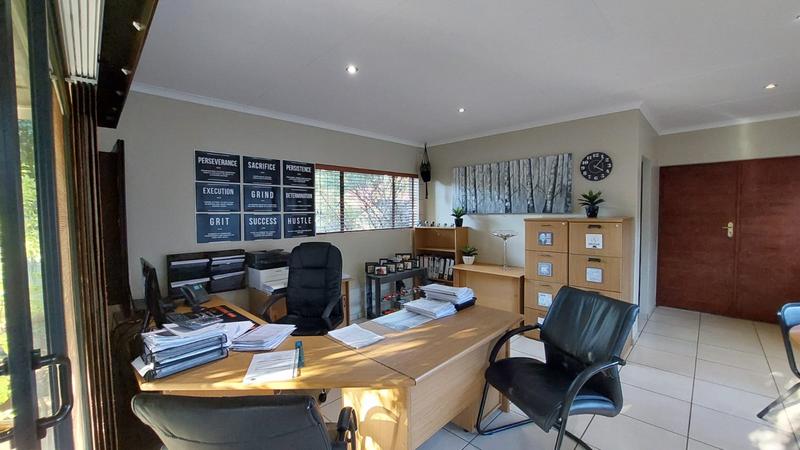 Commercial Property for Sale in Doornpoort Gauteng