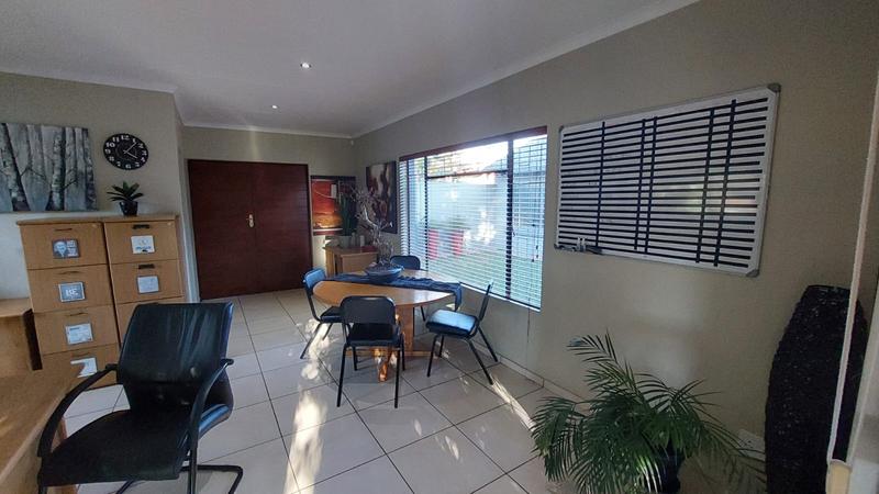 Commercial Property for Sale in Doornpoort Gauteng