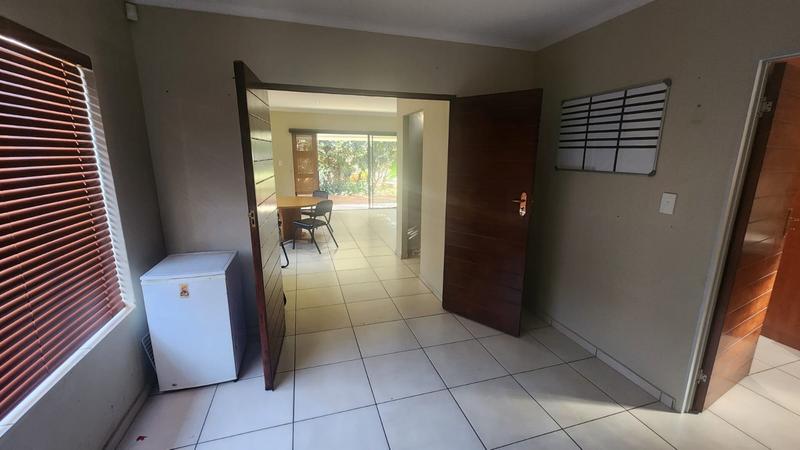 Commercial Property for Sale in Doornpoort Gauteng